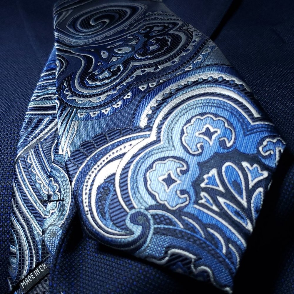 NEW Men's Silk Paisley Tie - Blue
